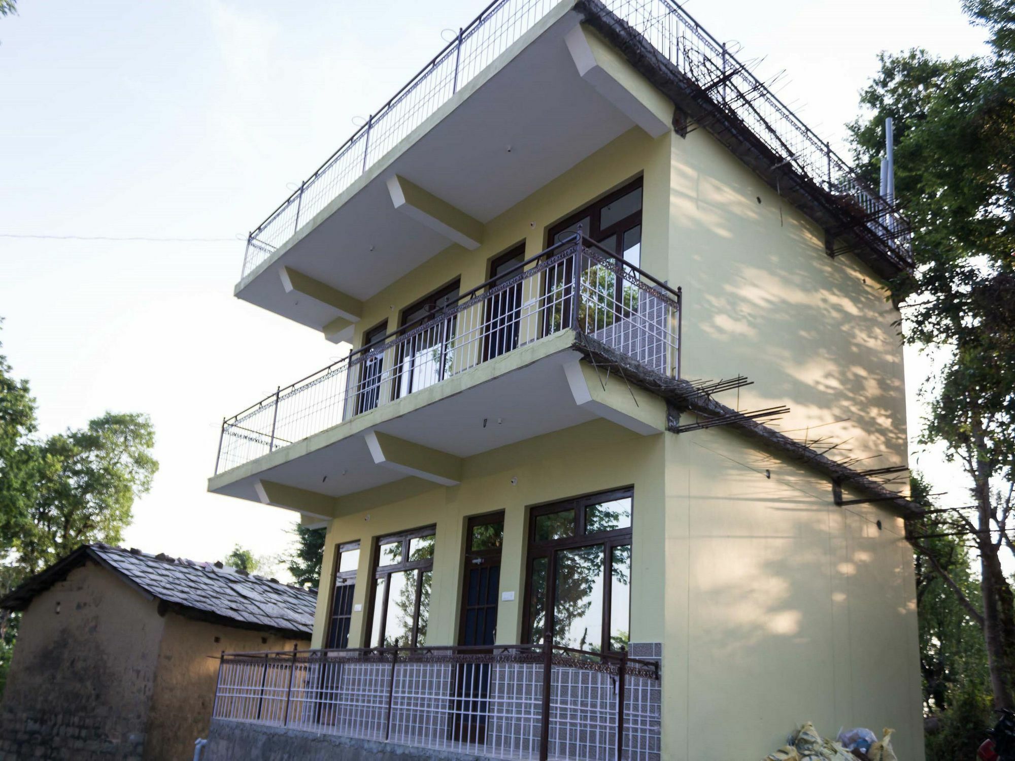 Oyo Home 13409 Cozy Stay دارامشالا المظهر الخارجي الصورة