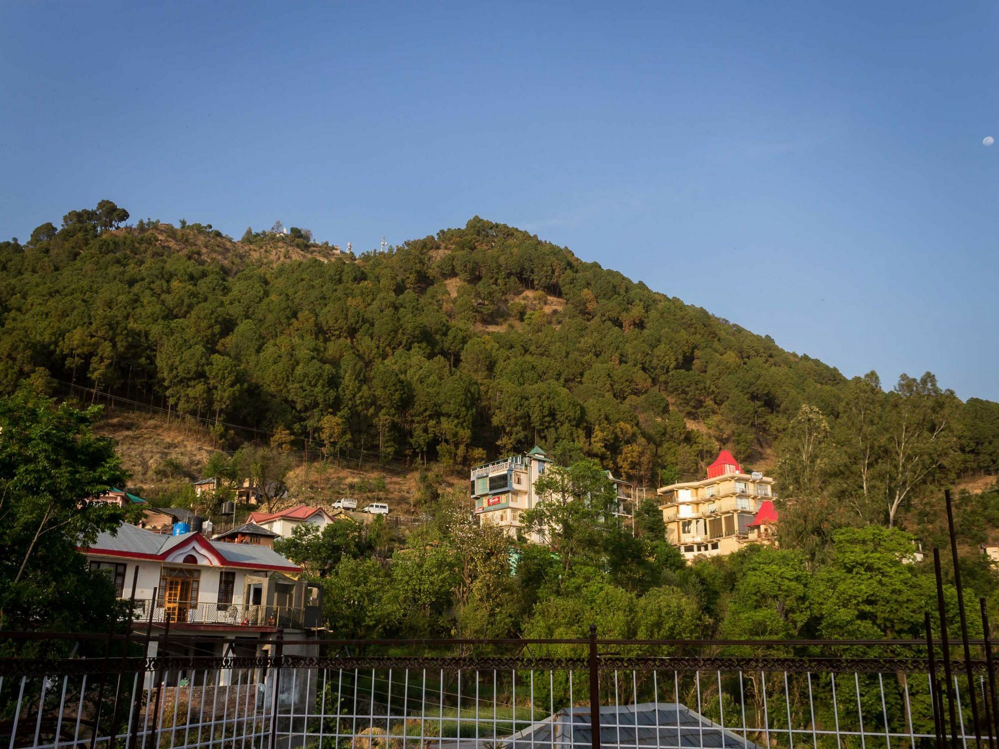 Oyo Home 13409 Cozy Stay دارامشالا المظهر الخارجي الصورة